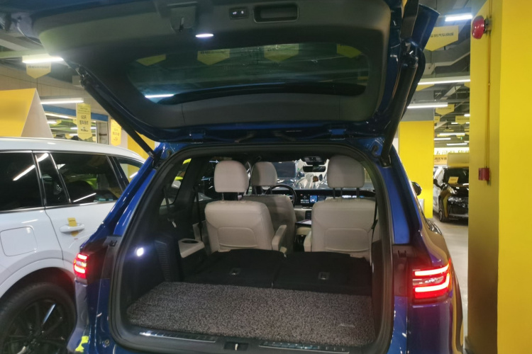 理想汽车 理想ONE 2020款 增程6座版局部细节23