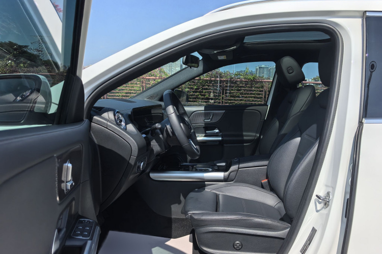 奔驰GLA 2023款 GLA 220中控内饰7001