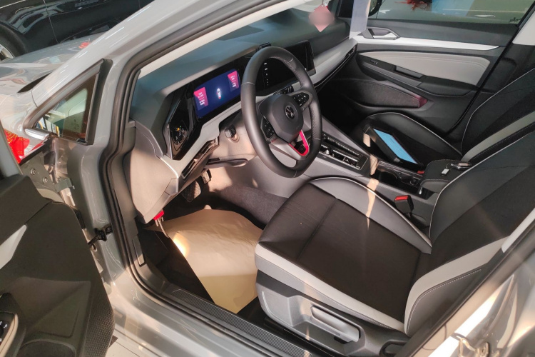 大众 高尔夫 2023款 改款 280TSI DSG Pro中控内饰20