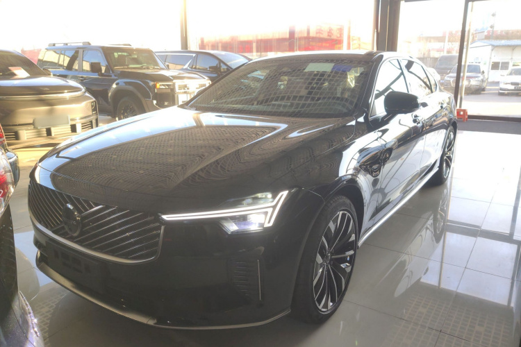 沃尔沃S90 2026款 B5 智远豪华版车身外观2