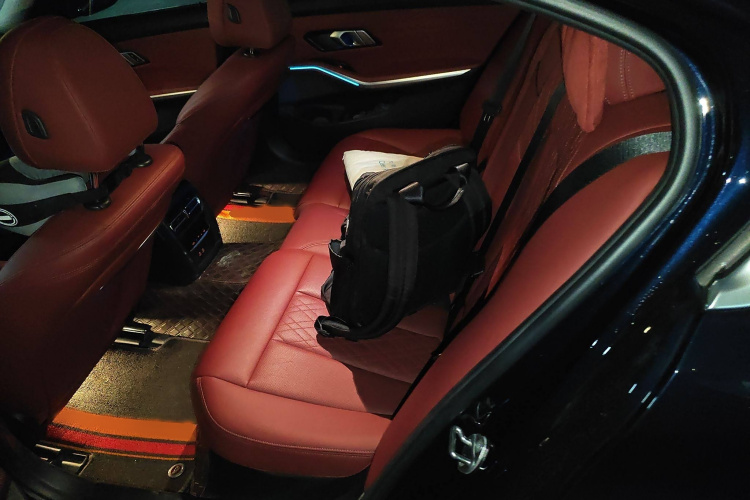 宝马i3 2022款 eDrive 35 L中控内饰7004