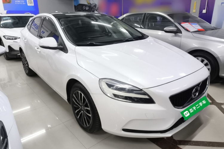 沃尔沃V40 2019款 T3 智逸版车身外观6002