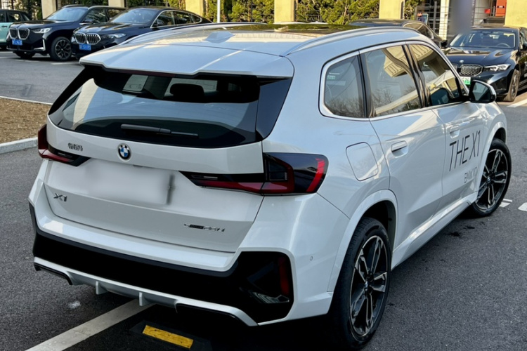 宝马X1 2023款 sDrive25Li M运动套装车身外观6007