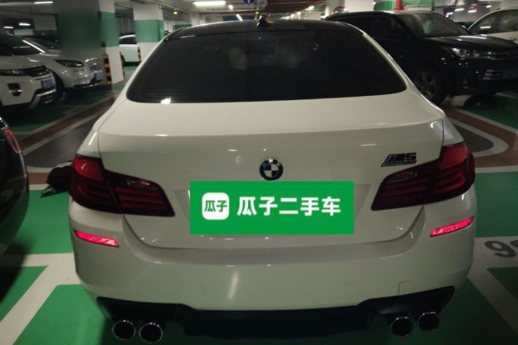 宝马M5 2012款 M5车身外观6