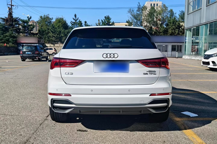 奥迪Q3 2019款 35 TFSI 进取动感型车身外观6004
