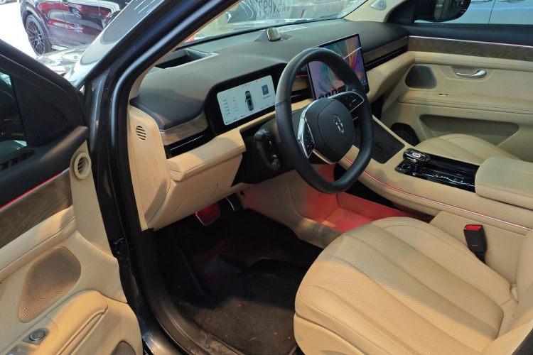 鸿蒙智行 问界M7 2022款 1.5T 四驱豪华版中控内饰7003