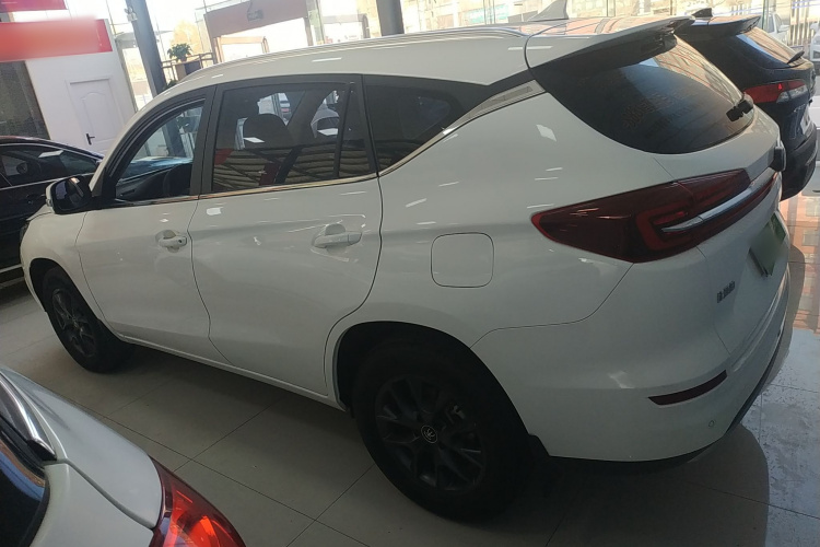 比亚迪 宋 2021款 经典版 1.5T 自动精英型车身外观4