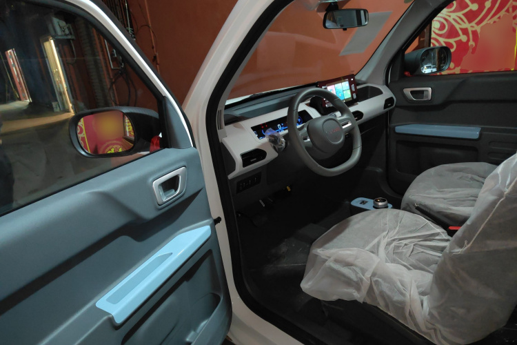 吉利银河 2024款 熊猫mini 200km 耐力熊中控内饰20