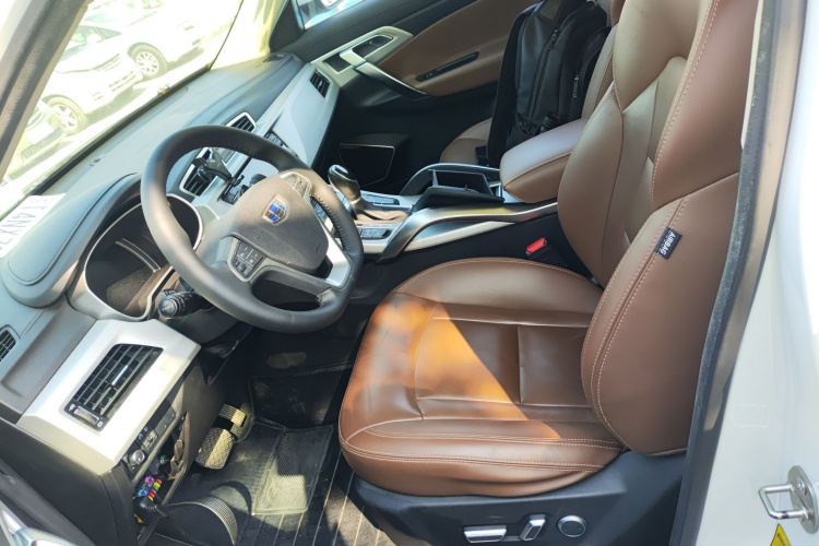 吉利汽车 博越 2016款 1.8TD 自动智尊型中控内饰19