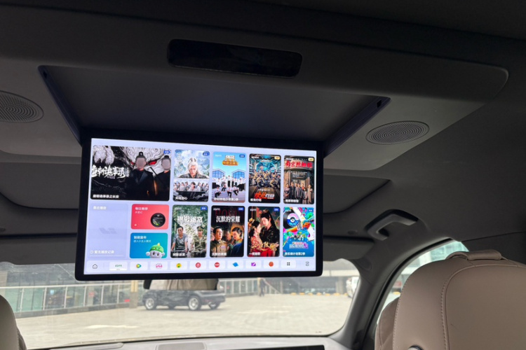 理想汽车 理想L9 2022款 Max中控内饰7002