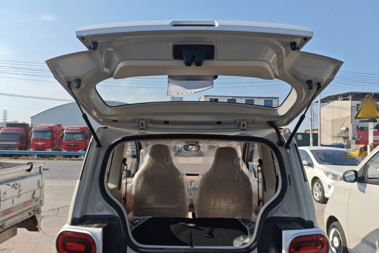 五菱汽车 宏光MINIEV 2024款 第三代 215km 青春版局部细节23