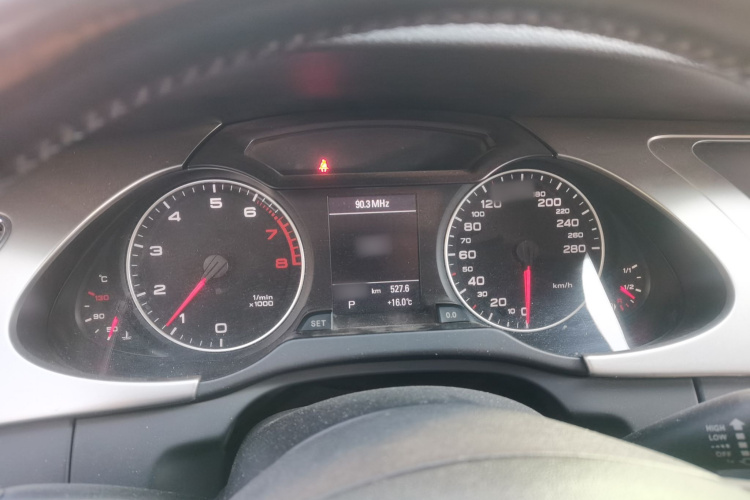 奥迪A4L 2011款 2.0 TFSI 技术型局部细节14