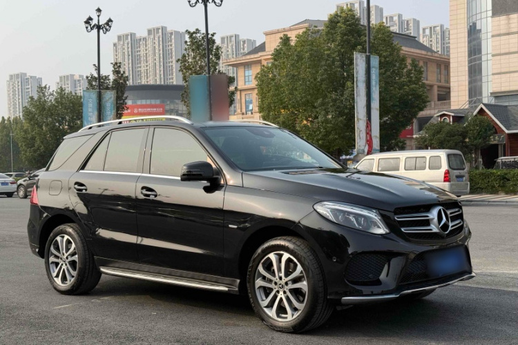 奔驰GLE 2018款 GLE 320 4MATIC 动感型臻藏版车身外观6003
