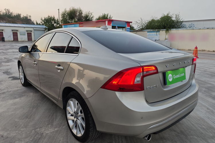 沃尔沃S60 2016款 S60L T4 智远版车身外观6004
