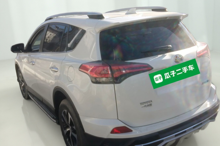 丰田 RAV4荣放 2016款 2.0L CVT两驱智尚版 国V车身外观5