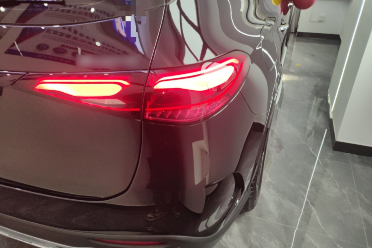 奔驰GLC 2025款 GLC 300 L 4MATIC 动感型 5座车身外观6001