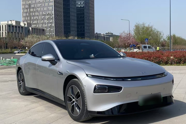 小鹏P7 2023款 P7i 702 Pro车身外观6003