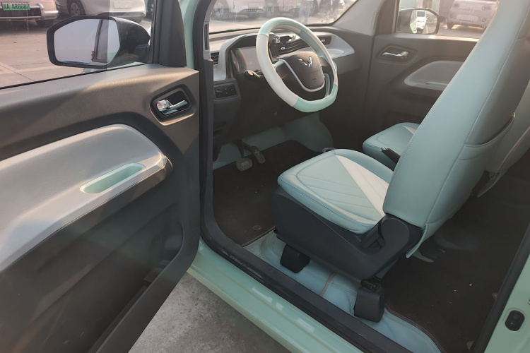 五菱汽车 宏光MINIEV 2021款 马卡龙时尚款 磷酸铁锂中控内饰20