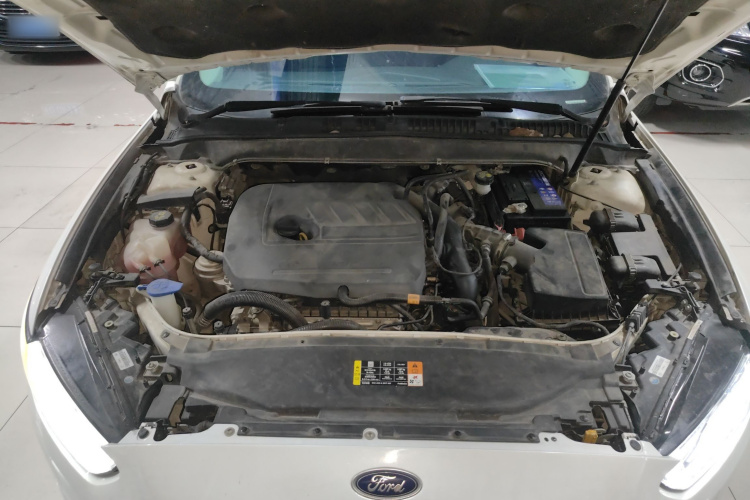 福特 蒙迪欧 2013款 1.5L GTDi180时尚型机舱底盘24