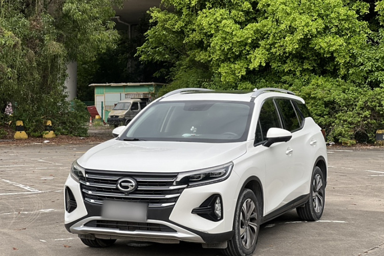 广汽传祺 传祺GS4 2020款 270T 自动智联科技版车身外观1