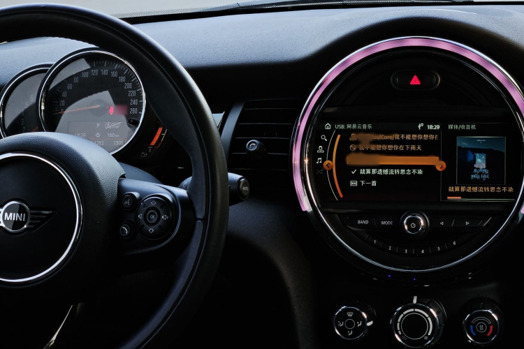 MINI 2018款 1.5T COOPER 经典派车身外观6011