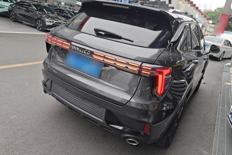 领克01 2023款 2.0TD 两驱型Pro车身外观7