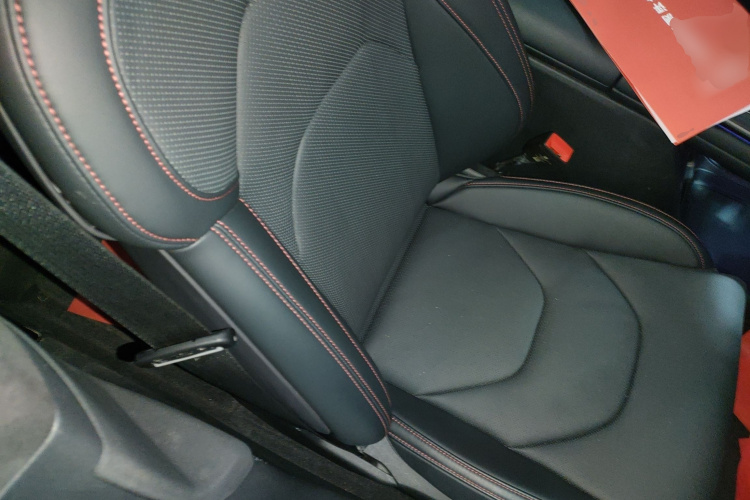 小米汽车 小米SU7 2024款 四驱超长续航高阶智驾Max版局部细节41