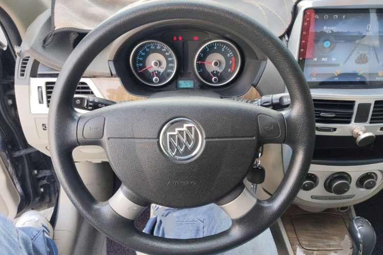 别克 凯越 2015款 1.5L 自动经典型中控内饰13