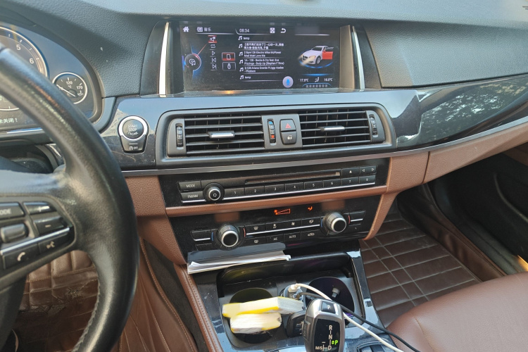 宝马5系(进口) 2014款 520i 典雅型局部细节16