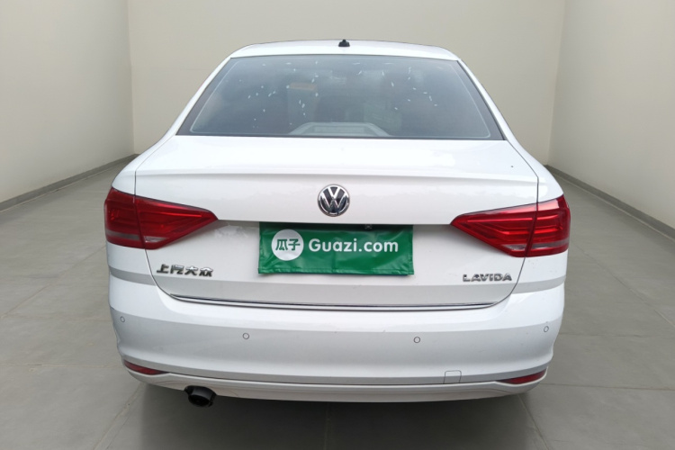 大众 朗逸 2017款 1.6L 手动舒适版车身外观6