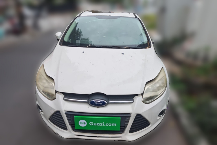 福特 福克斯 2012款 三厢 1.6L 自动风尚型车身外观6001