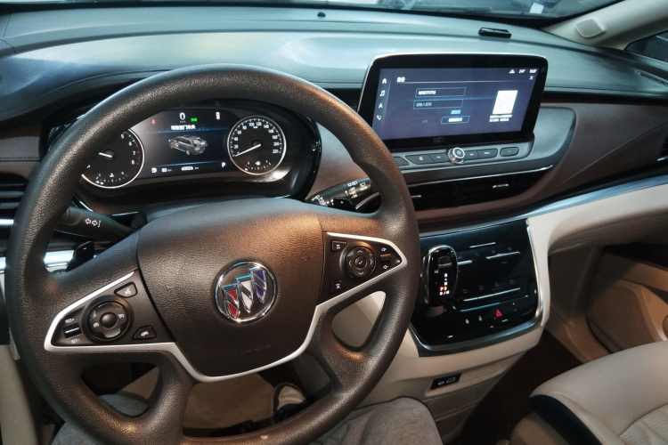 别克GL8 2023款 陆上公务舱 智享型中控内饰7002