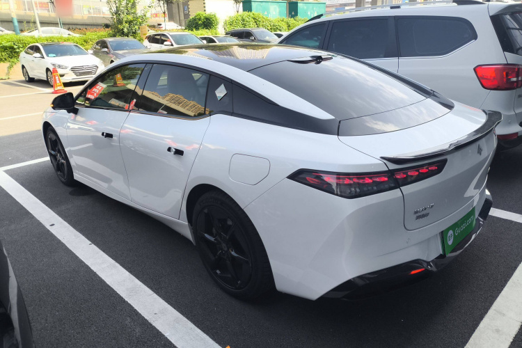 昊铂GT 2023款 560后驱科技版车身外观6003