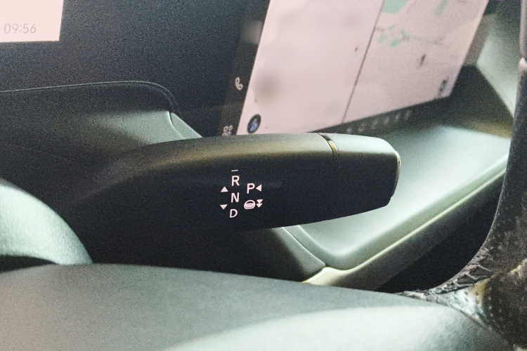 小鹏P7 2022款 480N+局部细节18