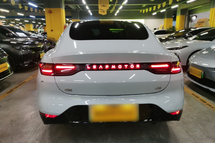 零跑汽车 零跑C01 2024款 增程 216舒享版车身外观6