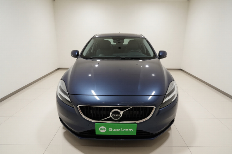 沃尔沃V40 2017款 T3 智逸版车身外观2