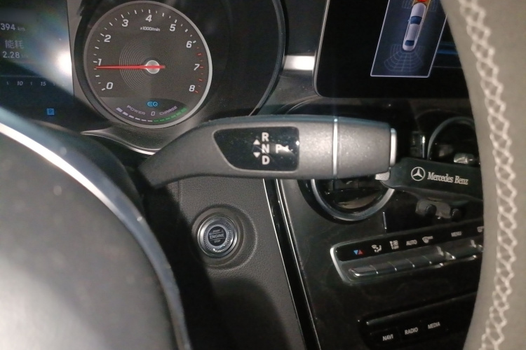 奔驰C级 2019款 C 260 L 运动版局部细节18