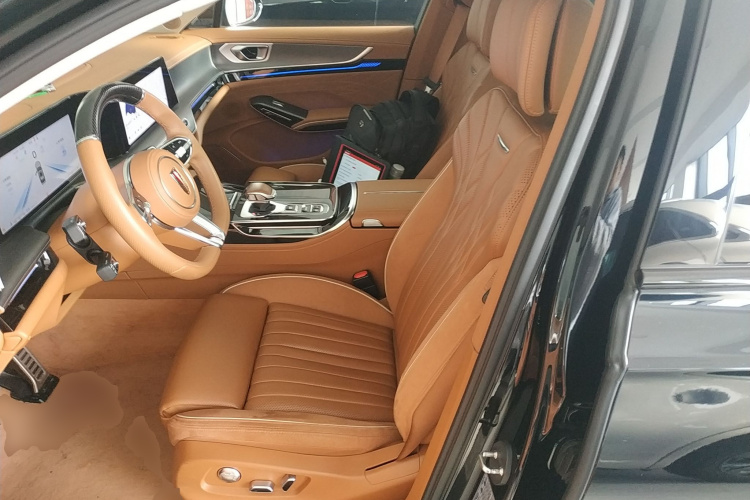 红旗H9 2024款 2.0T 旗畅 私享风尚版中控内饰19