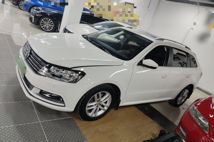 大众 朗行 2015款 230TSI DSG舒适版车身外观4