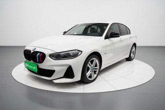 宝马1系 2022款 120i M运动曜夜版