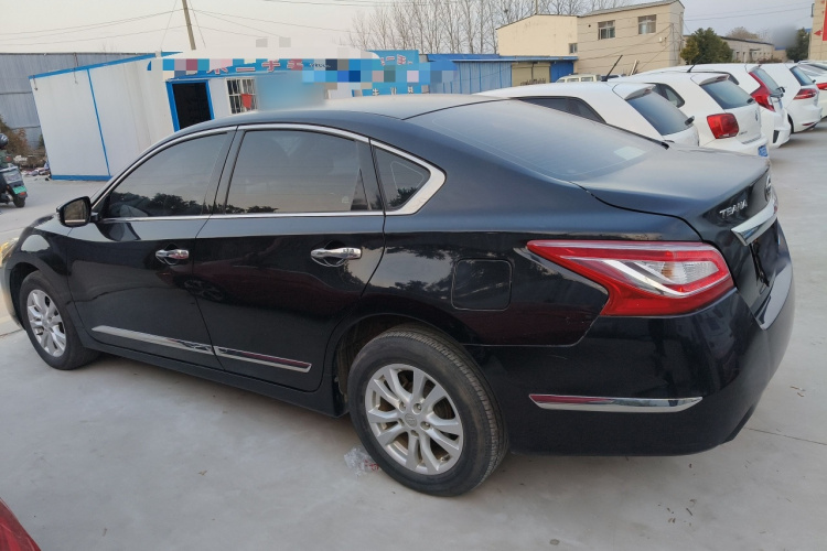 日产 天籁 2013款 2.0L XL舒适版车身外观4