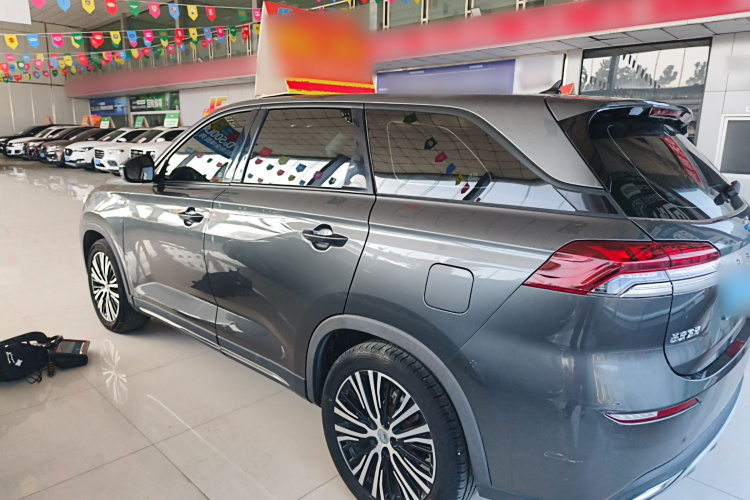 长安欧尚X7 2020款 1.5T 自动豪华型车身外观4