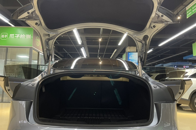 特斯拉 Model 3 2025款 后轮驱动版局部细节23