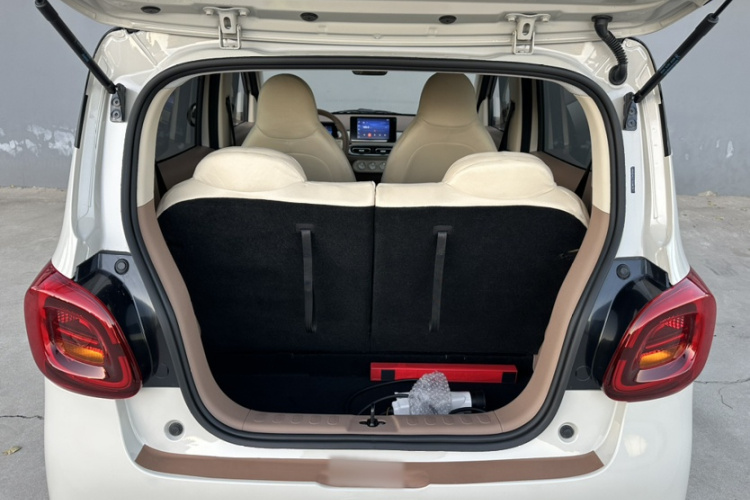 五菱汽车 宏光MINIEV 2025款 四门版 臻享+款局部细节23