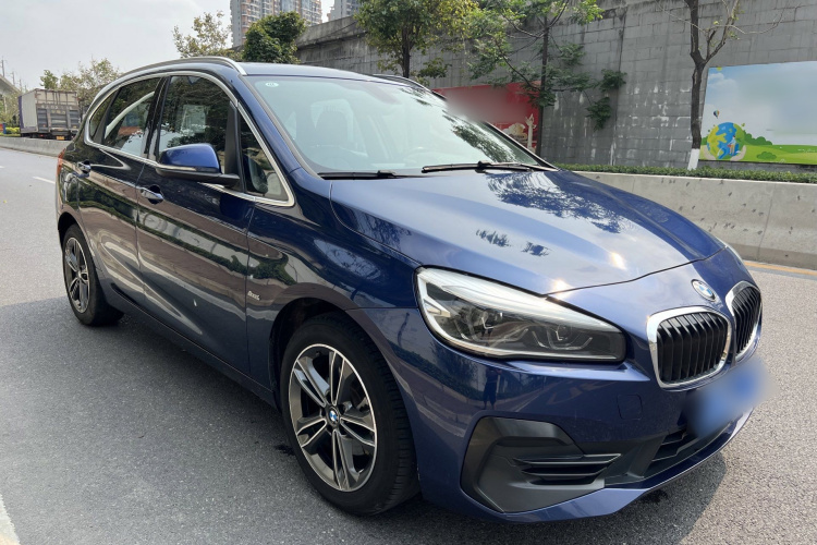 宝马2系旅行车 2018款 218i 尊享型运动套装车身外观6002