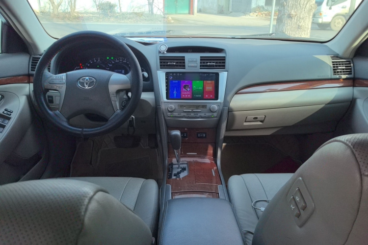 丰田 凯美瑞 2013款 200G 经典豪华版中控内饰12