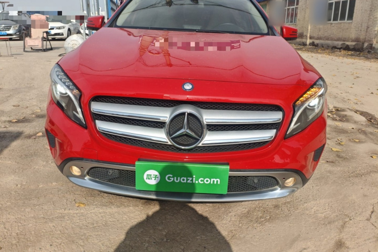 奔驰GLA 2015款 GLA 220 4MATIC 时尚型车身外观2