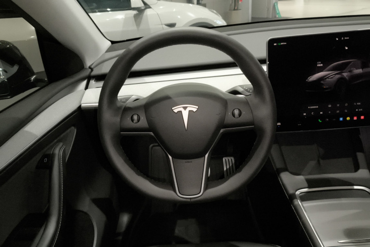 特斯拉 Model Y 2024款 Performance高性能版中控内饰13