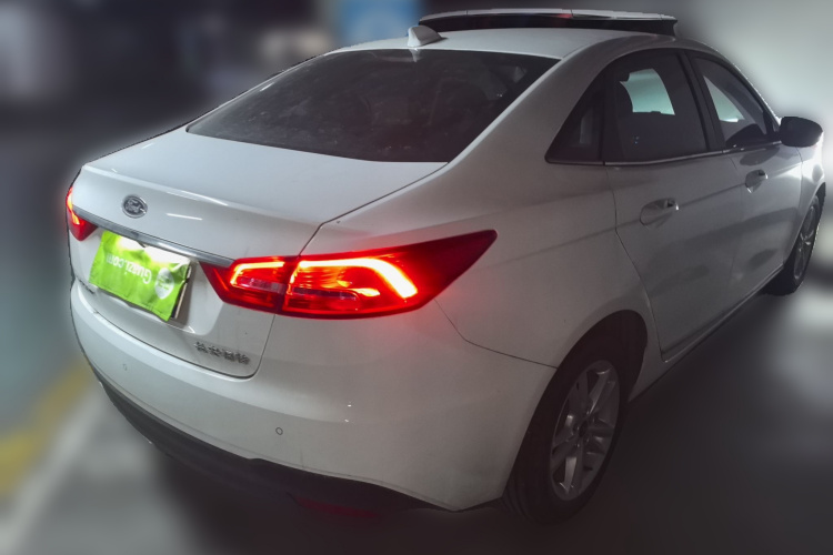 福特 福睿斯 2019款 改款 1.5L 自动悦享型 国VI车身外观7