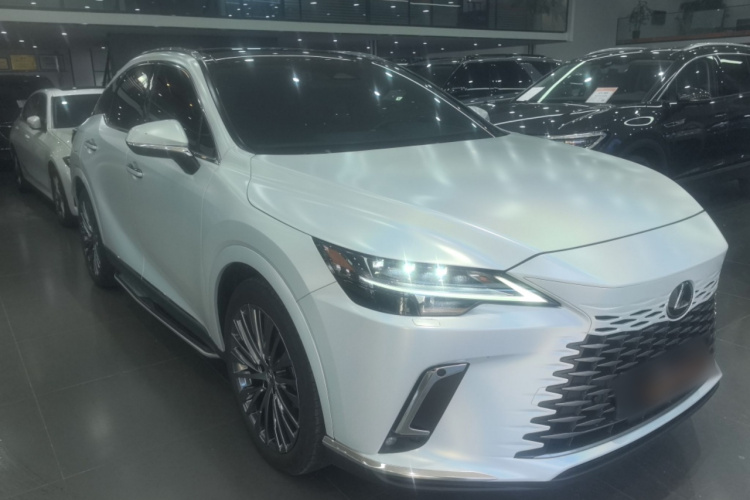 雷克萨斯RX新能源 2023款 450h+ 四驱畅享版车身外观3